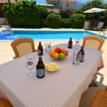 Paradise Βίλα Κερύνεια